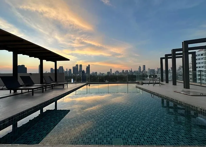아파트 Luxury & Bright 1 Bedroom - Asoke *