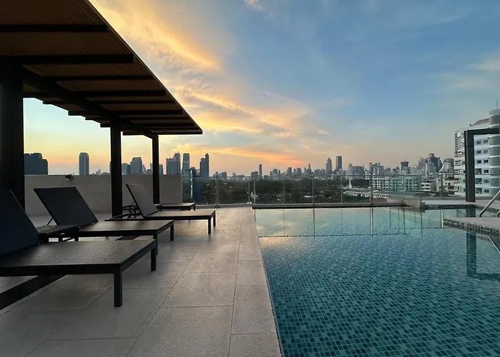 Luxury & Bright 1 Bedroom - Asoke *